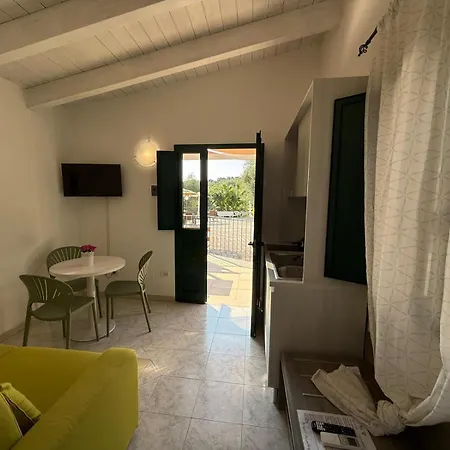 مزرعة للإقامة Valle Dei Gelsi